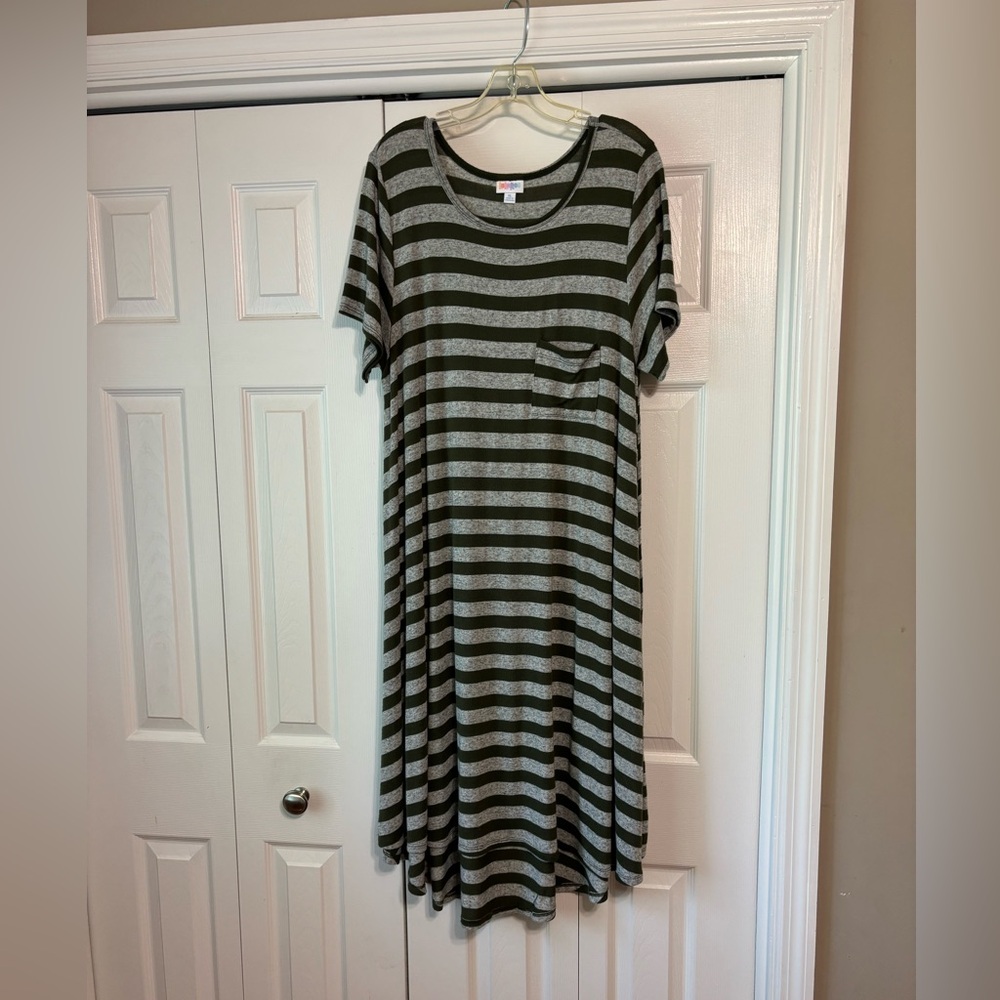 Lularoe summer dress with a pocket.